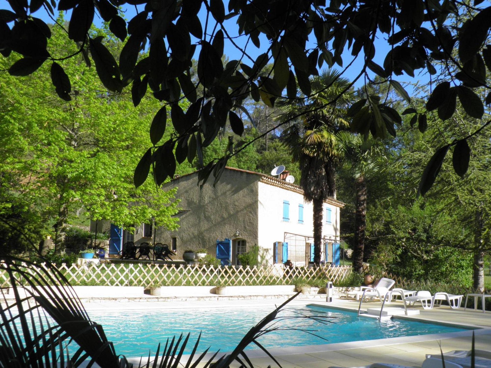Вилла Domaine De La Provenc'Ane Салерн Номер фото